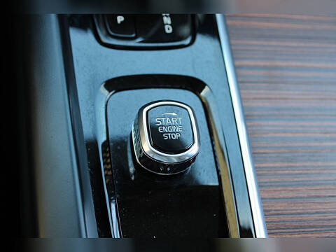 2022 Volvo S60 B5 Momentum