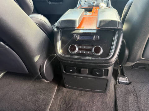 2018 Lincoln Navigator Select