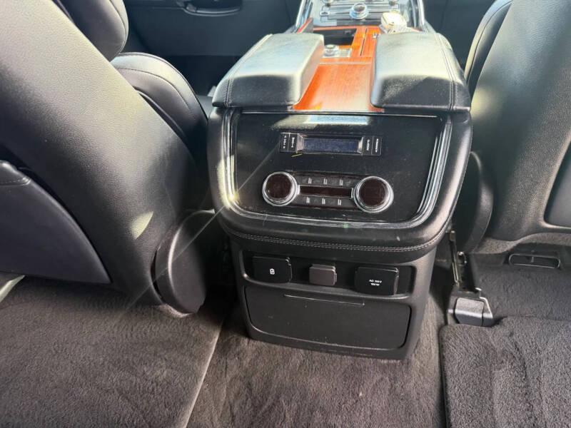 2018 Lincoln Navigator Select