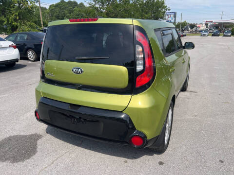 2016 Kia Soul +