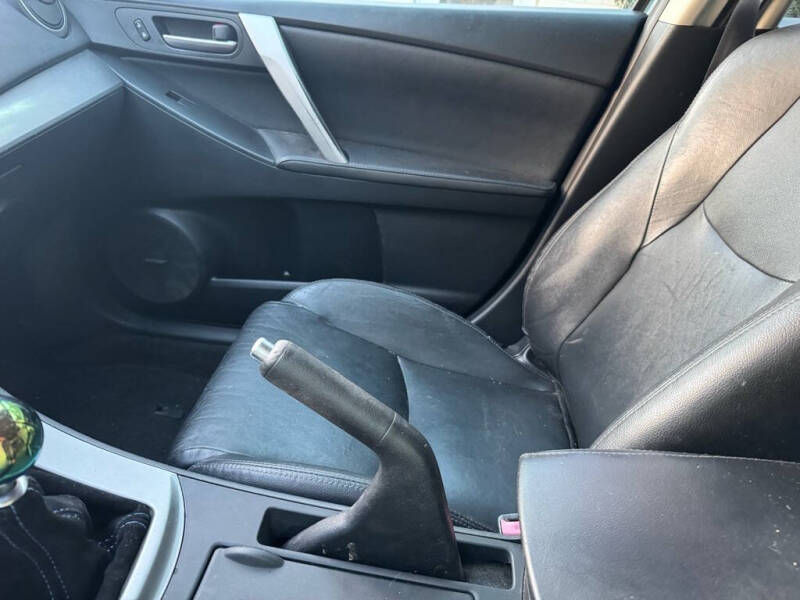 2011 Mazda MAZDA3 s Grand Touring