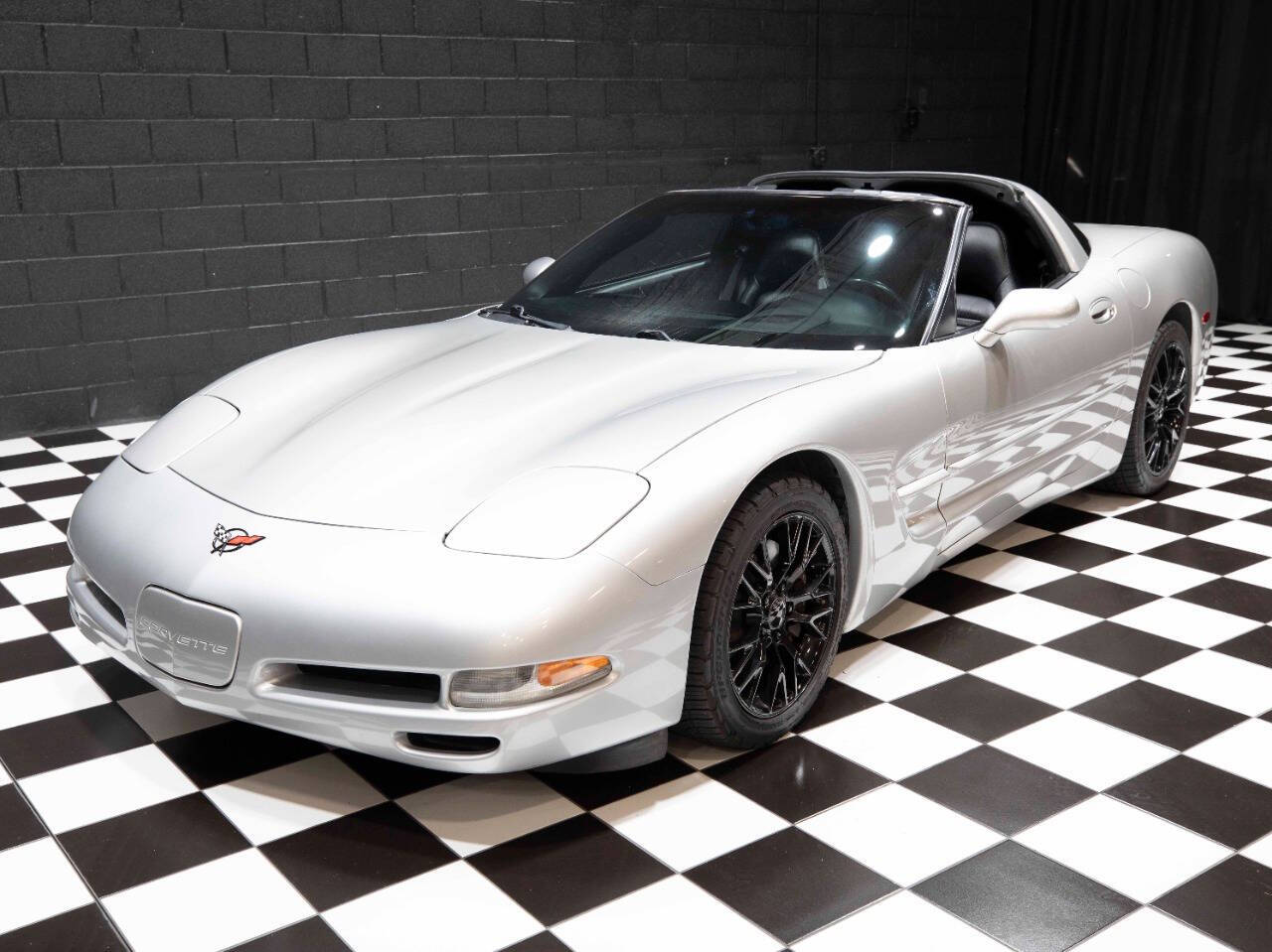 2004 Chevrolet Corvette 48