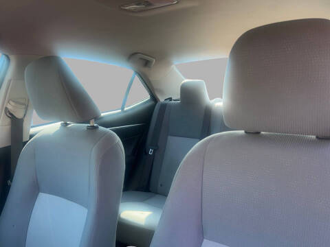 2015 Toyota Corolla LE