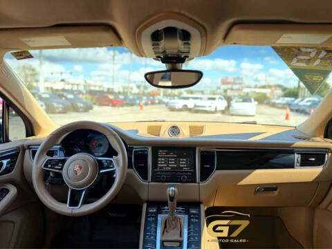 2015 Porsche Macan S