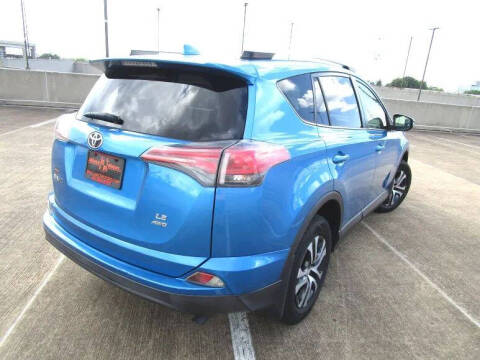 2016 Toyota RAV4 LE