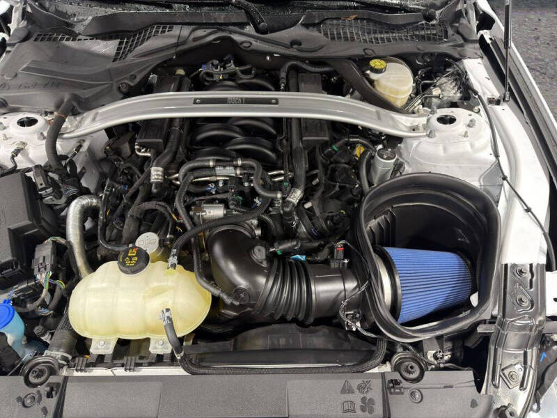 2022 Ford Mustang Mach 1