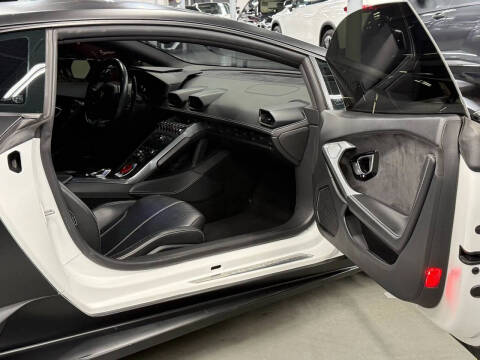 2017 Lamborghini Huracan LP 580-2