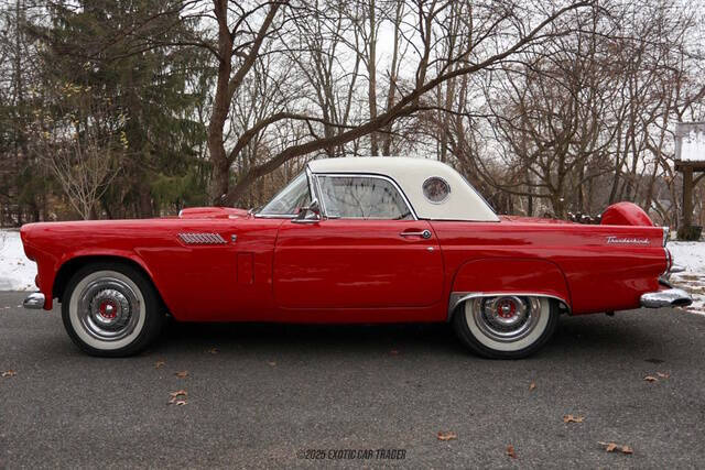 1956 Ford Thunderbird