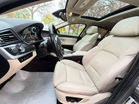 2012 BMW 5 Series 550i xDrive