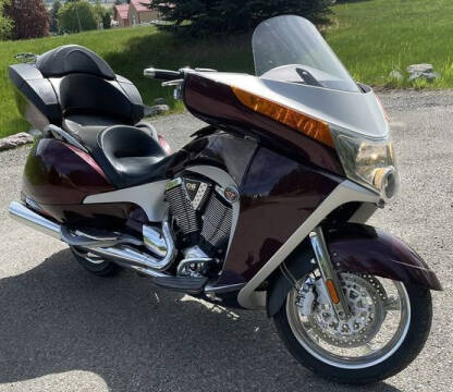 2009 Victory VISION