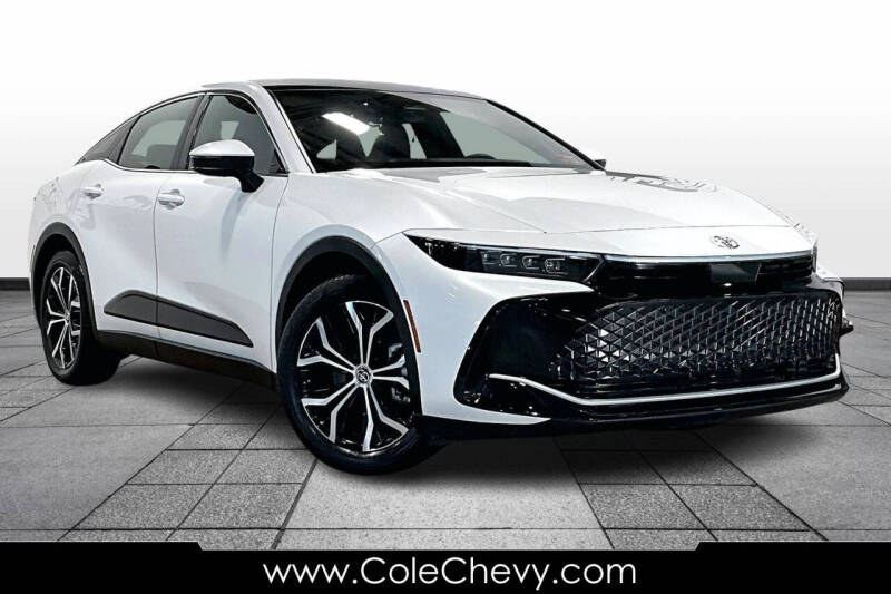 2025 Toyota Crown Limited's photo