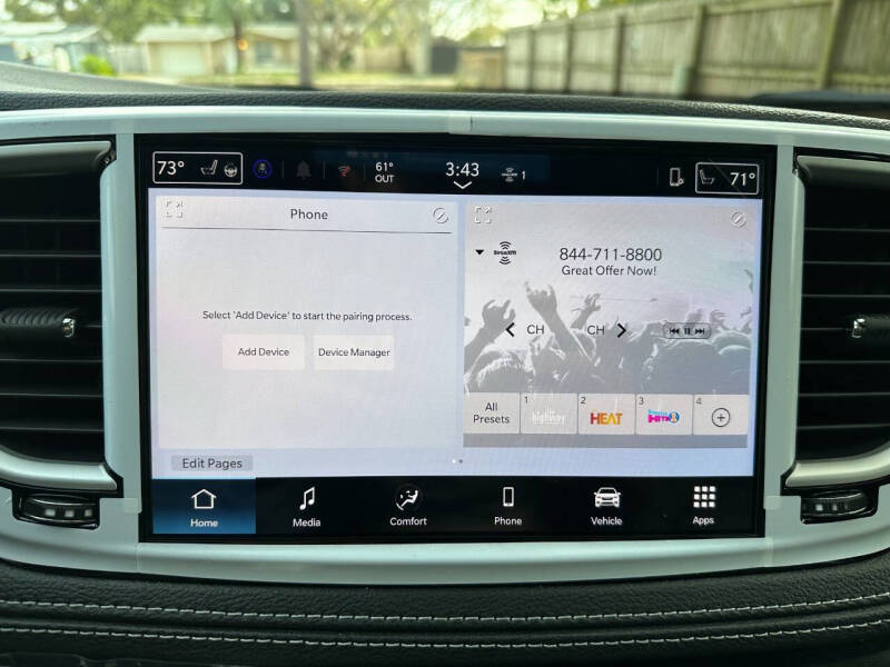 2025 Chrysler Pacifica Select