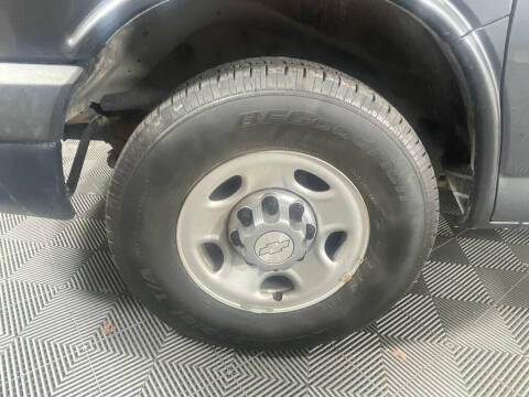 2016 Chevrolet Express LS 2500