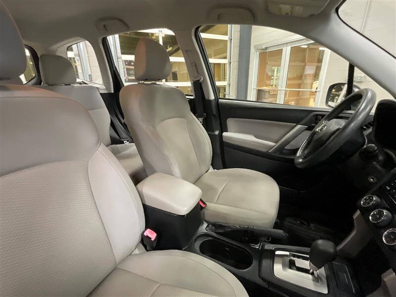 2014 Subaru Forester 2.5i