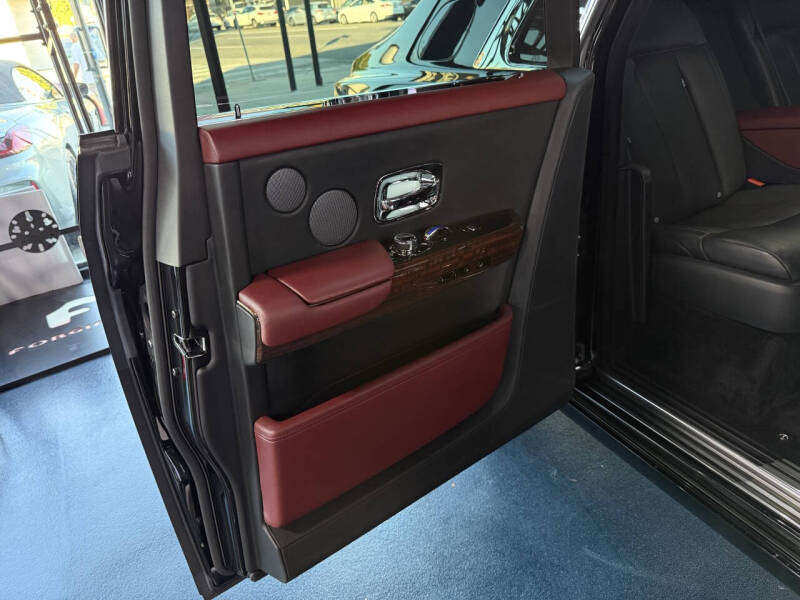 2019 Rolls-Royce Phantom