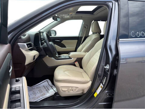 2021 Toyota Highlander Hybrid XLE