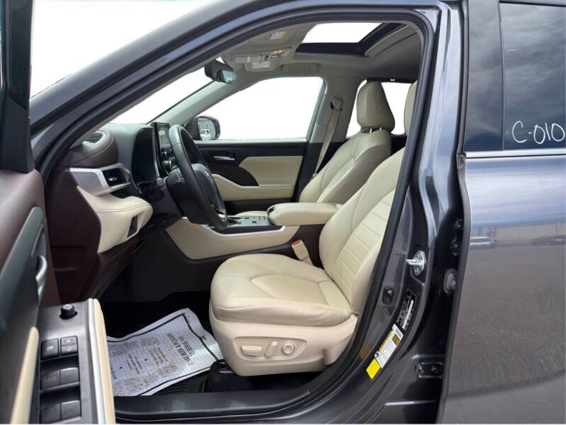 2021 Toyota Highlander Hybrid XLE