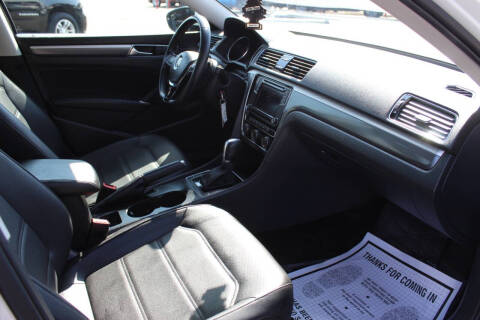 2018 Volkswagen Passat 2.0T R-Line