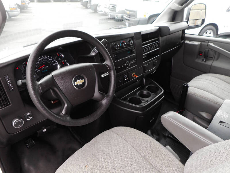 2016 Chevrolet Express 2500