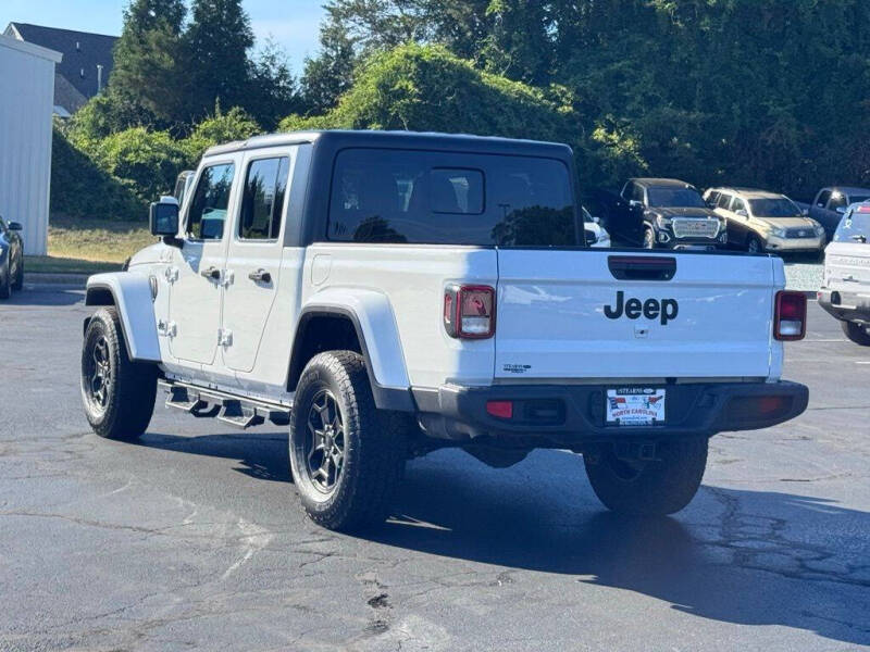 2021 Jeep Gladiator Willys