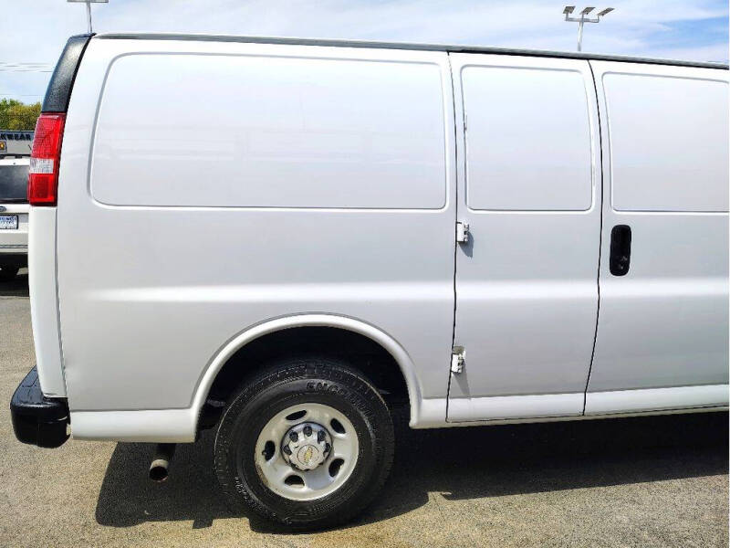 2020 Chevrolet Express 2500