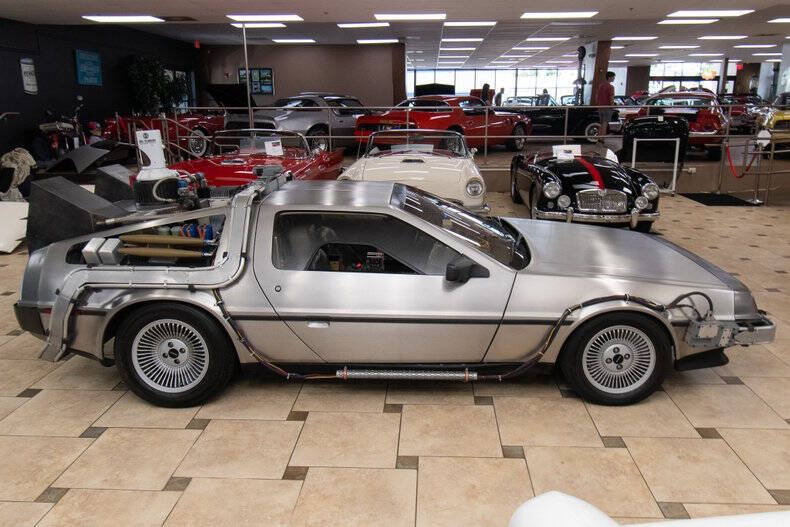 1981 DeLorean DMC-12
