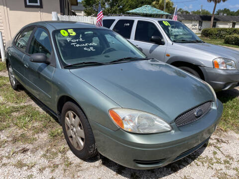 2005 Ford Taurus for sale at Castagna Auto Sales LLC in Saint Augustine FL