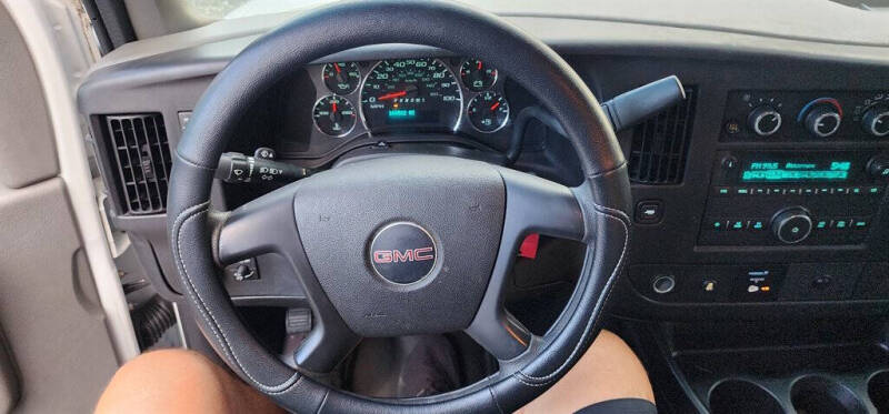 2016 GMC Savana 2500