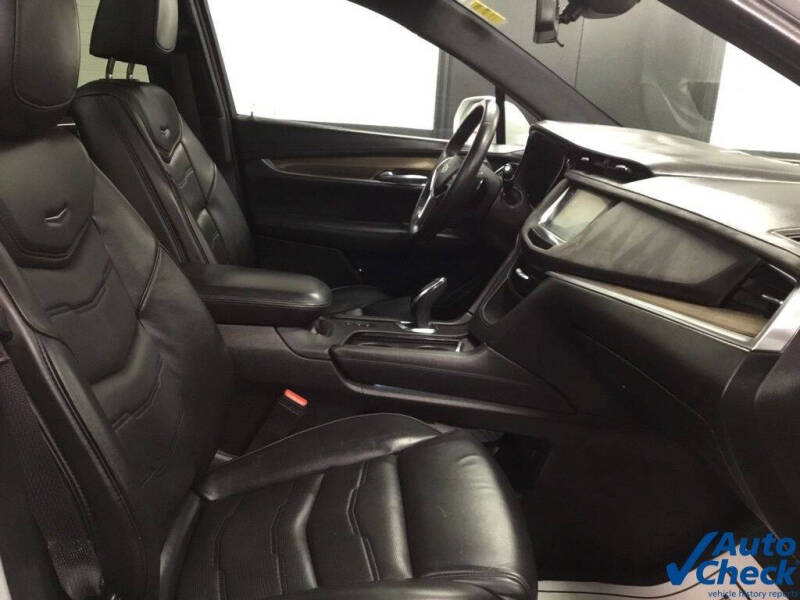 2017 Cadillac XT5 Platinum