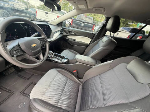2025 Chevrolet Trax LT