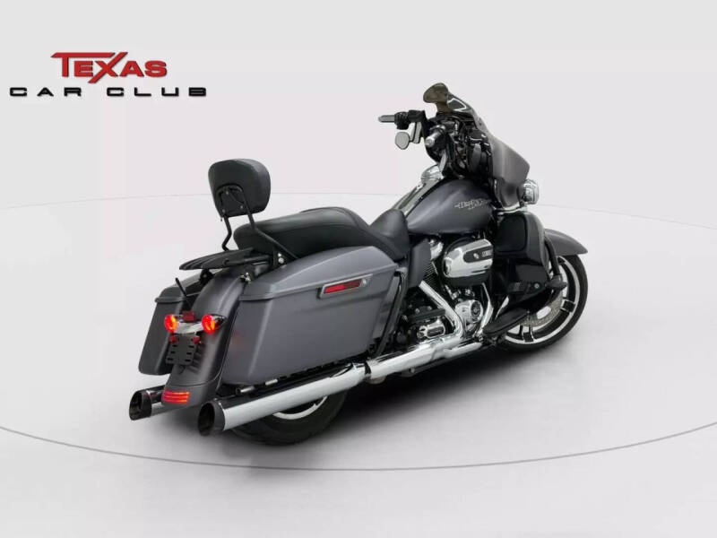 2017 Harley-Davidson Street Glide Special