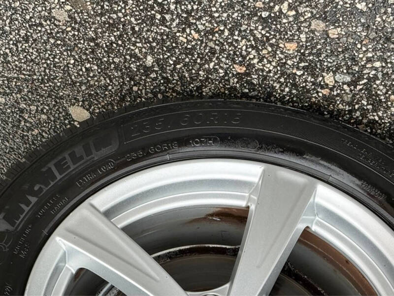 2016 Volvo XC90 T5 Momentum