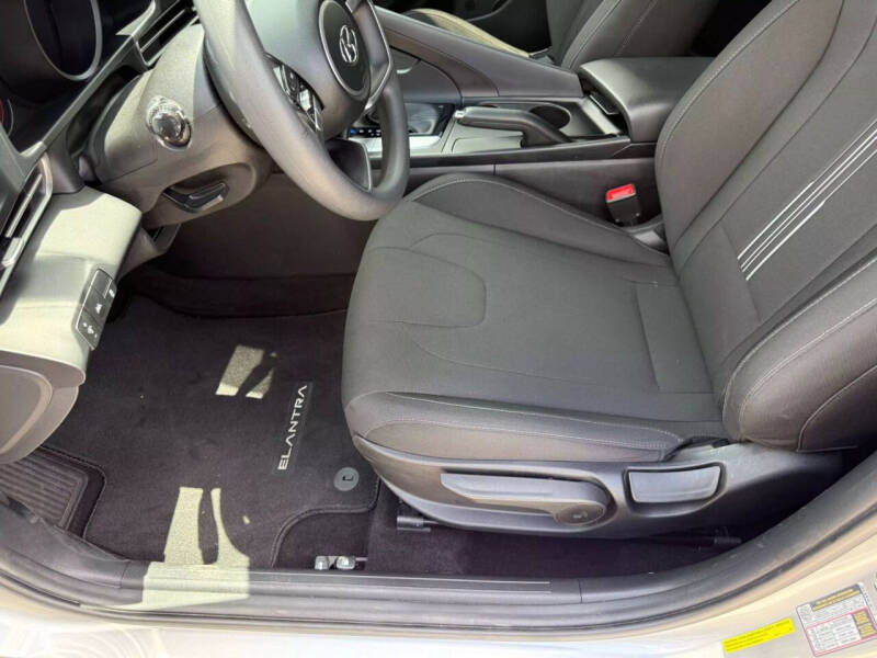 2022 Hyundai Elantra