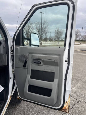 2013 Ford E-Series E-250