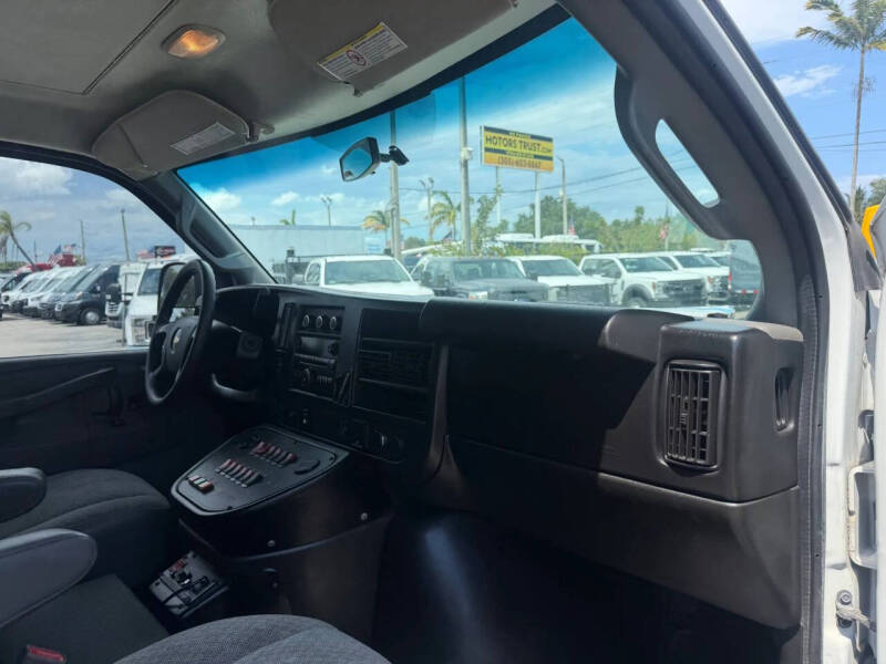 2016 Chevrolet Express 3500