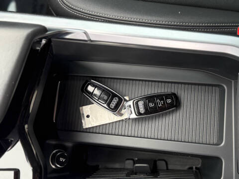 2019 Audi e-tron quattro Premium Plus