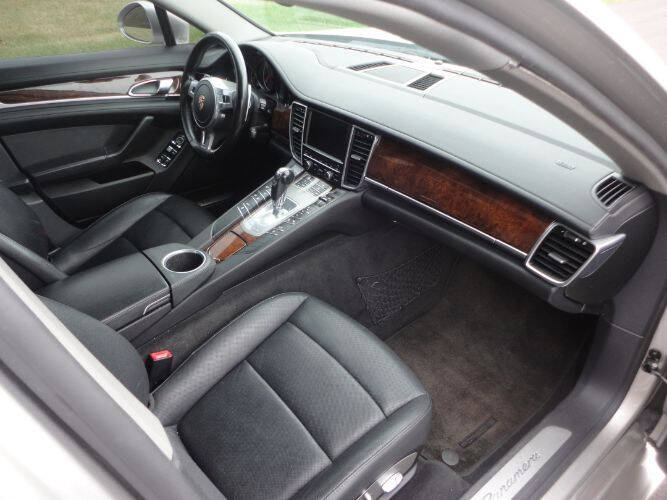 2011 Porsche Panamera