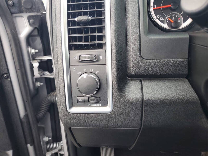 2024 RAM 1500 Classic SLT