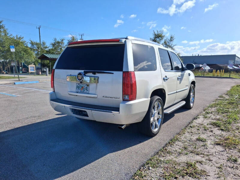2013 Cadillac Escalade Luxury