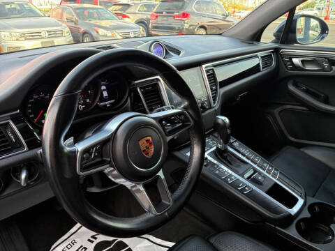 2018 Porsche Macan