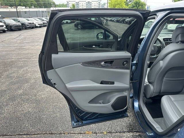 2019 Lincoln Nautilus Reserve