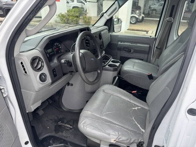 2011 Ford E-Series E-250