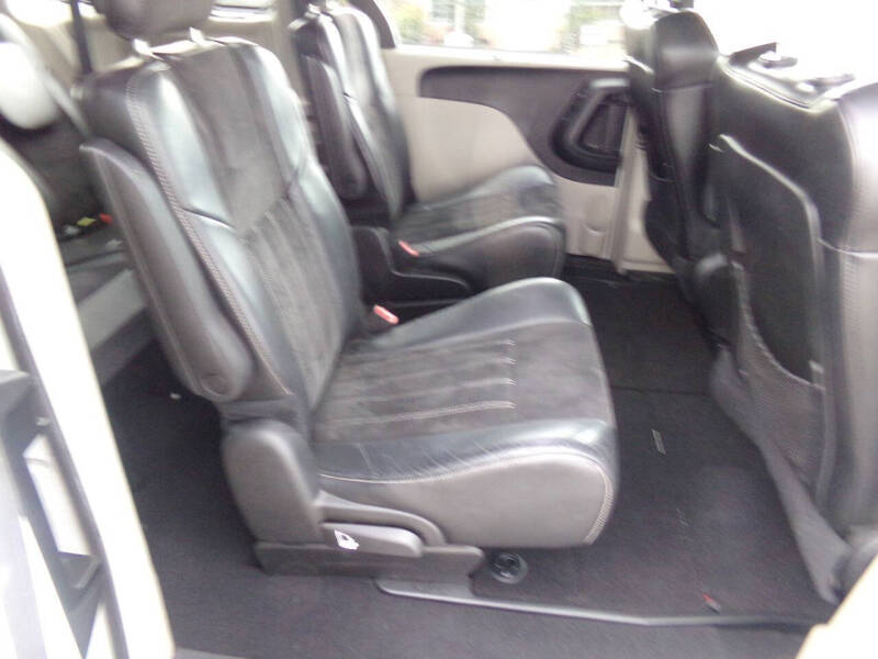 2016 Chrysler Town and Country Limited