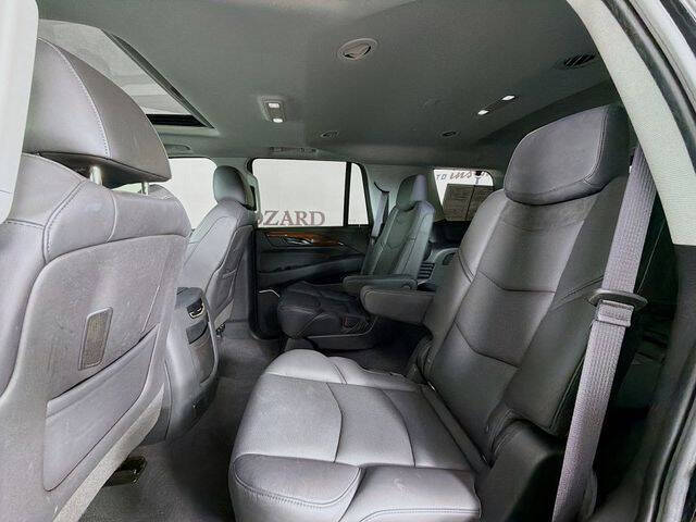 2017 Cadillac Escalade Luxury