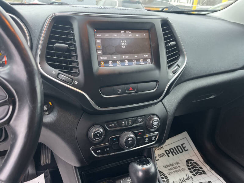 2019 Jeep Cherokee Latitude Plus