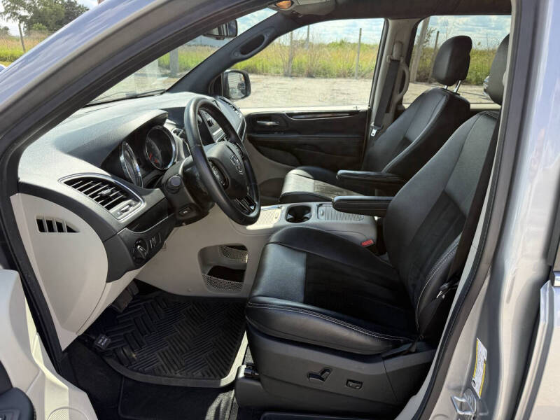 2014 Dodge Grand Caravan SXT 30th Anniversary