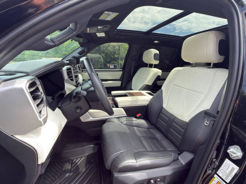 2024 Toyota Sequoia Capstone