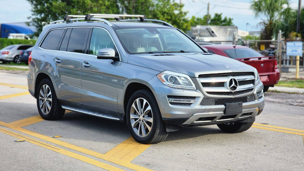 2016 MERCEDES-BENZ GL-Class SUV / Crossover - $17,990
