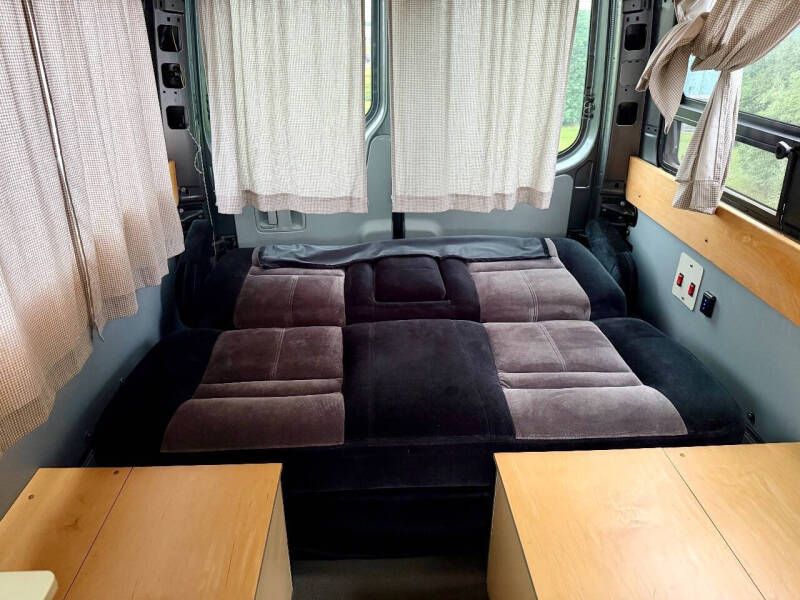 2012 Mercedes-Benz Sprinter 2500