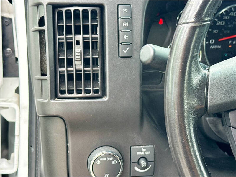 2022 Chevrolet Express 2500